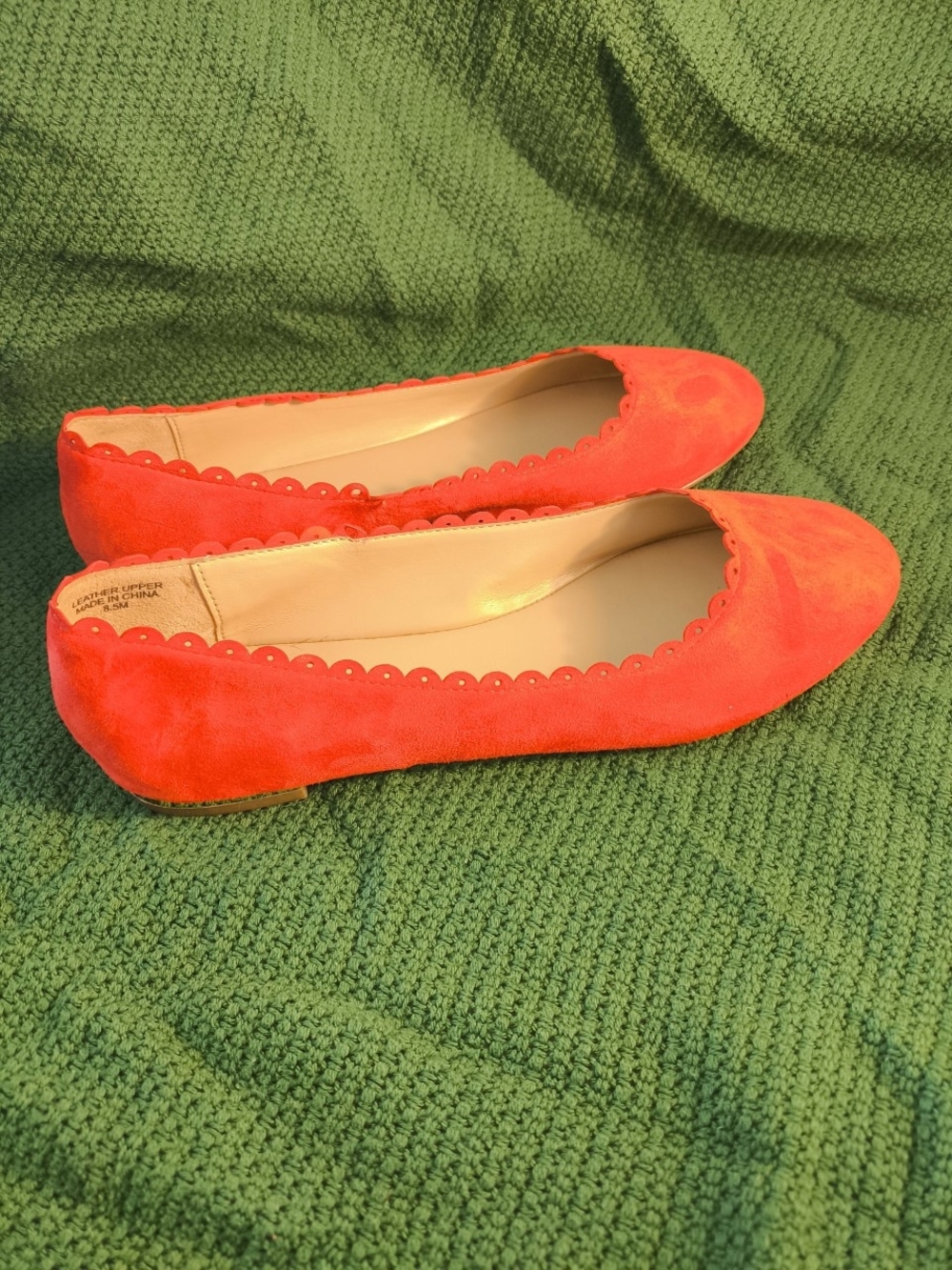 Women's Red Scalloped Suede Ballet Flats